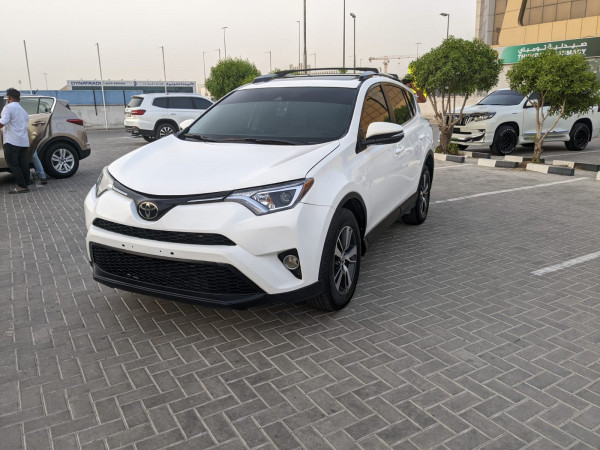 Toyota RAV 4 2018  White LHD Gasoline AT SUV 4WD view 13