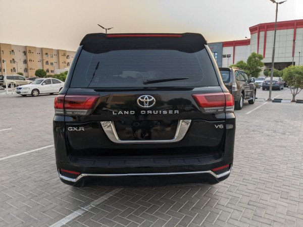 Toyota Land Cruiser 2013/ Black LHD Gasoline AT SUV 4WD view 11