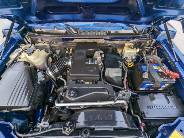 Hummer H3 2006  Blue Metallic LHD Petrol AT SUV 4WD view 10
