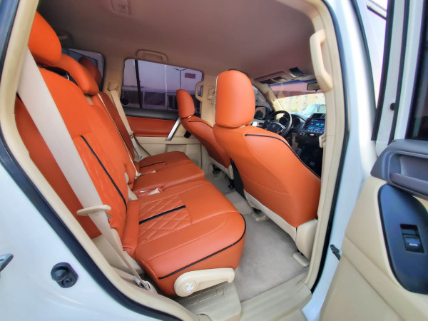 Toyota LAND CRUISER PRADO 2014  White LHD Petrol AT SUV 4WD view 7