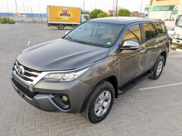 Toyota Fortuner 2016  Grey LHD Petrol AT SUV 4WD view 7