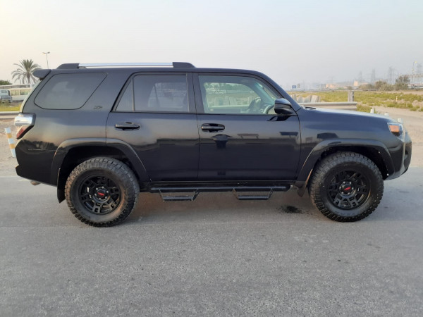Toyota 4-Runner 2019  Black LHD Petrol AT SUV 4WD view 2
