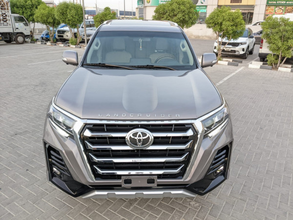 Toyota LAND CRUISER PRADO 2013  Bronze LHD Petrol AT SUV 4WD view 3