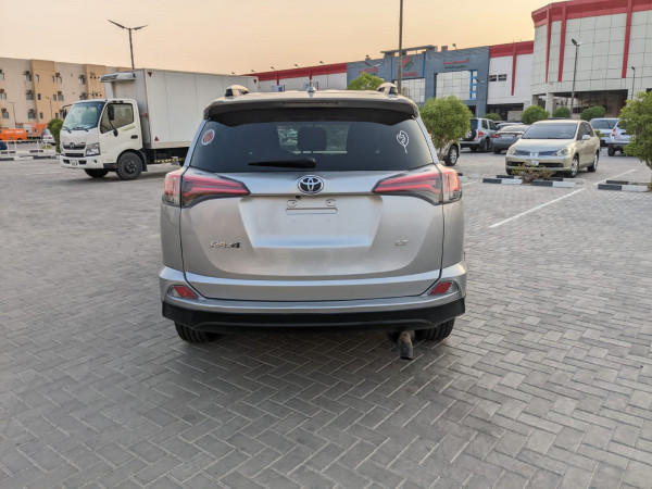 Toyota RAV 4 2016  Silver Metalic LHD Petrol AT SUV Other view 11