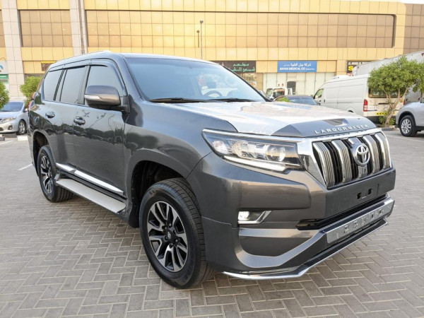 Toyota LAND CRUISER PRADO 2011  Grey LHD Petrol AT SUV 4WD view 2