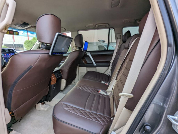 Toyota LAND CRUISER PRADO 2011  Grey LHD Petrol AT SUV 4WD view 13