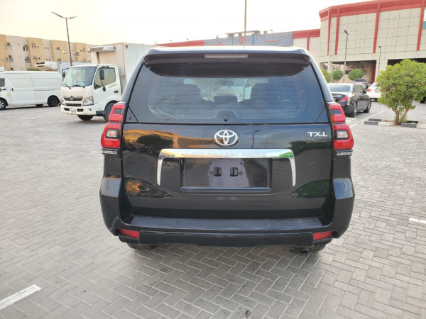 Toyota LAND CRUISER PRADO 2012  Black LHD Petrol AT SUV 4WD view 9