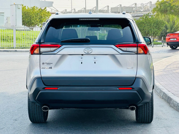 Toyota RAV 4 2022  Silver LHD Petrol AT SUV 4WD view 5