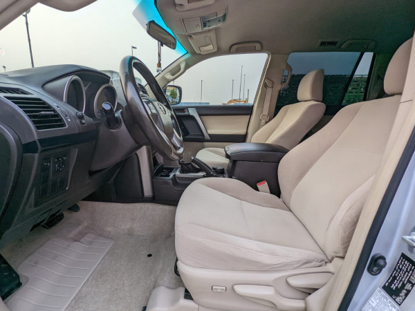 Toyota LAND CRUISER PRADO 2011  Silver LHD Petrol AT SUV 4WD view 5