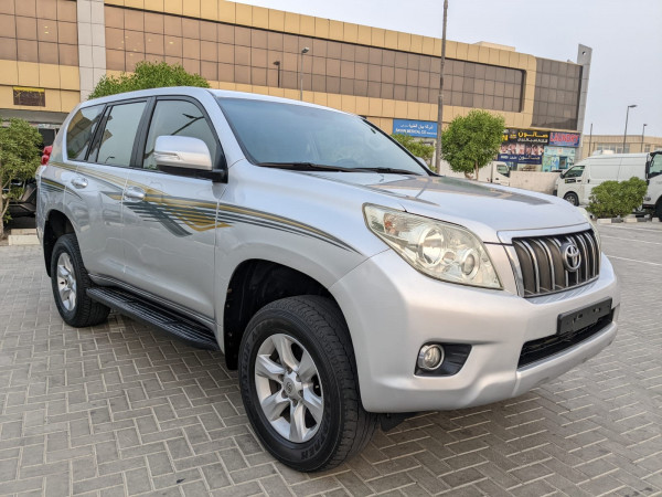 Toyota LAND CRUISER PRADO 2011  Silver LHD Petrol AT SUV 4WD view 9