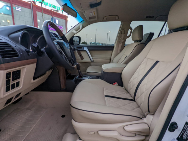 Toyota LAND CRUISER PRADO 2017/ White LHD Petrol AT SUV 4WD view 4