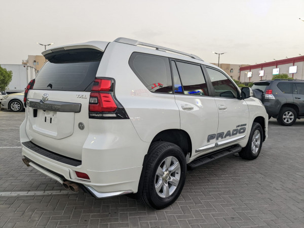 Toyota LAND CRUISER PRADO 2017/ White LHD Petrol AT SUV 4WD view 15