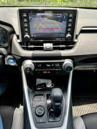 Toyota RAV 4 2019  Black LHD Hybrid AT SUV 4WD view 3