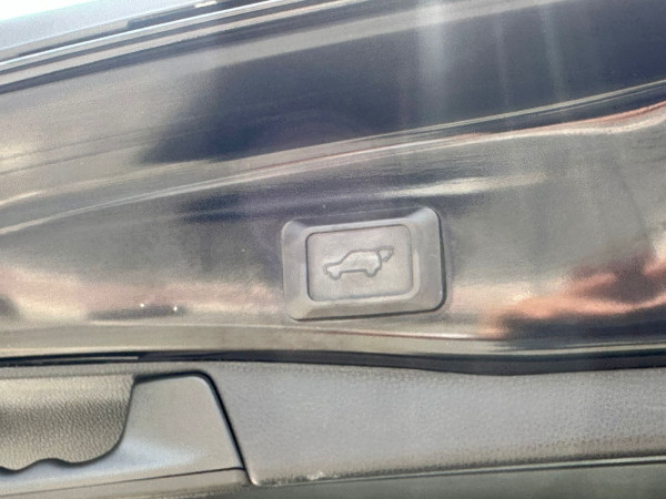 Toyota RAV 4 2019  Black LHD Hybrid AT SUV 4WD view 8
