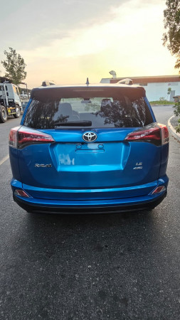 Toyota RAV 4 2018  Blue LHD Petrol AT SUV 4WD view 9