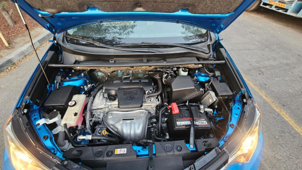 Toyota RAV 4 2018  Blue LHD Petrol AT SUV 4WD view 14