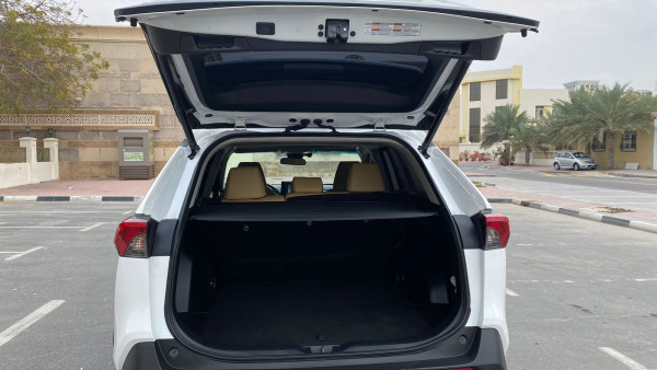 Toyota RAV 4 2019  White LHD Petrol AT SUV 4WD view 8