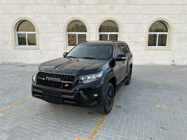 Toyota LAND CRUISER PRADO 2011  Black LHD Petrol AT SUV 4WD view 3