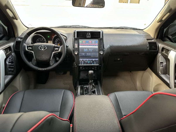 Toyota LAND CRUISER PRADO 2011  Black LHD Petrol AT SUV 4WD view 7