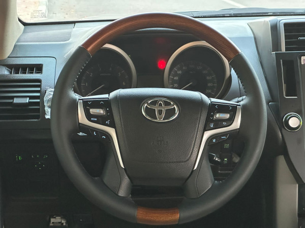 Toyota LAND CRUISER PRADO 2012  Bronze LHD Petrol AT SUV 4WD view 7