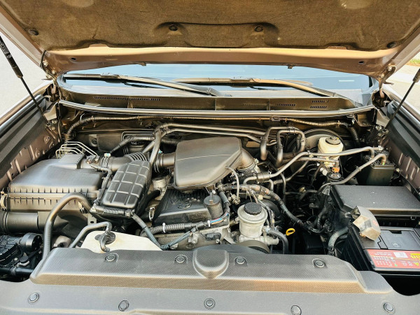 Toyota LAND CRUISER PRADO 2012  Bronze LHD Petrol AT SUV 4WD view 9