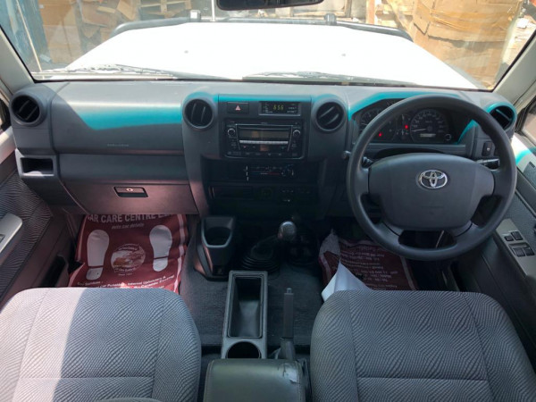 Toyota Land Cruiser HardTop 2010/ White RHD Diesel MT SUV 4WD view 7