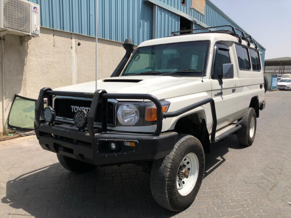 Toyota Land Cruiser HardTop 2010/ White RHD Diesel MT SUV 4WD view 19