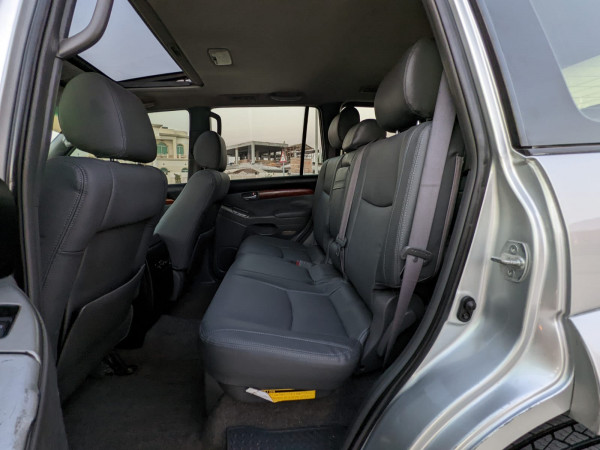 Toyota LAND CRUISER PRADO 2007  Silver LHD Petrol AT SUV 4WD view 5