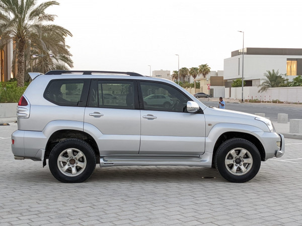 Toyota LAND CRUISER PRADO 2007  Silver LHD Petrol AT SUV 4WD view 12