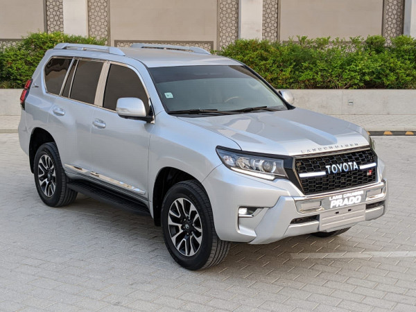 Toyota LAND CRUISER PRADO 2011  Silver LHD Petrol AT SUV 4WD
