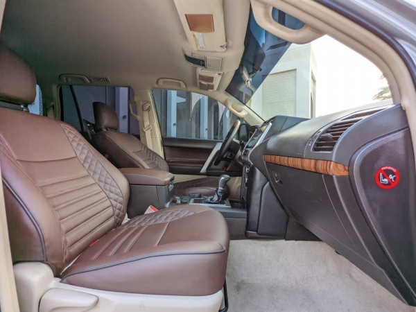Toyota LAND CRUISER PRADO 2011  Silver LHD Petrol AT SUV 4WD view 6