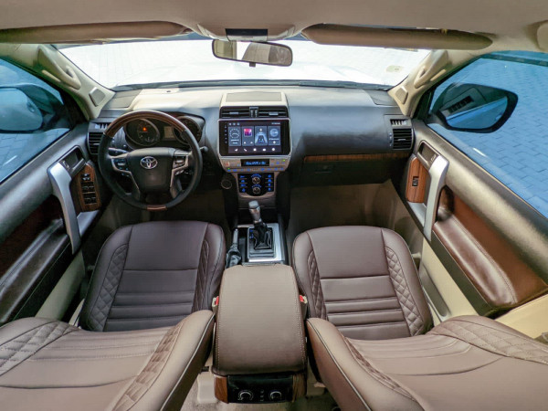 Toyota LAND CRUISER PRADO 2011  Silver LHD Petrol AT SUV 4WD view 13
