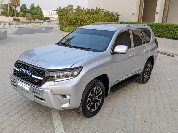 Toyota LAND CRUISER PRADO 2011  Silver LHD Petrol AT SUV 4WD view 17