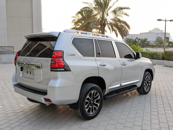 Toyota LAND CRUISER PRADO 2011  Silver LHD Petrol AT SUV 4WD view 20