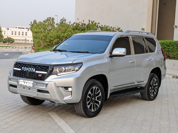 Toyota LAND CRUISER PRADO 2011  Silver LHD Petrol AT SUV 4WD view 23