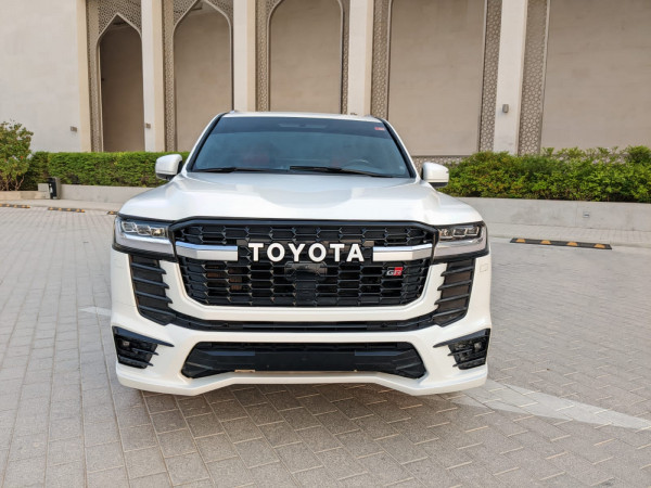 Toyota Land Cruiser 2014  White LHD Petrol AT SUV 4WD view 7