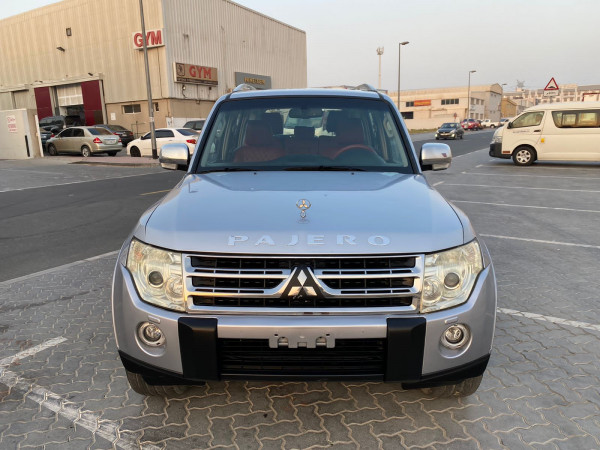 Mitsubishi Pajero 2009  Silver LHD Petrol AT SUV 4WD