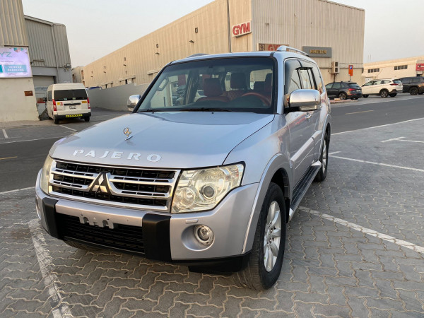 Mitsubishi Pajero 2009  Silver LHD Petrol AT SUV 4WD view 10
