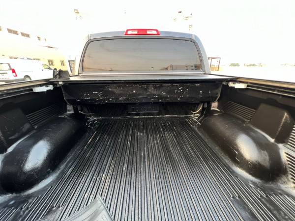 Toyota Tundra 2014  Silver LHD Petrol AT Pickup 4WD view 8