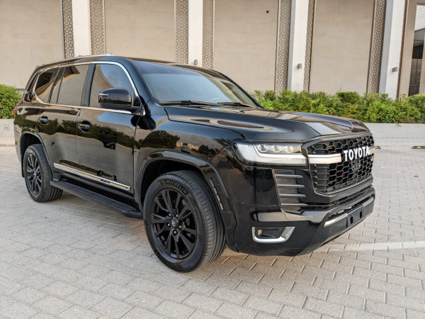Toyota Land Cruiser 2014/ Black LHD Petrol AT SUV 4WD view 5