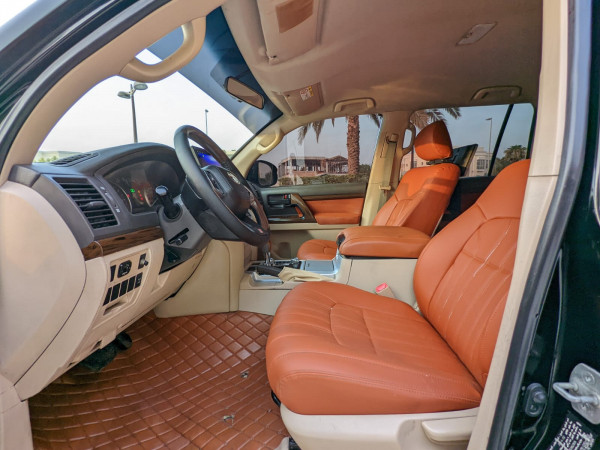 Toyota Land Cruiser 2014/ Black LHD Petrol AT SUV 4WD view 25
