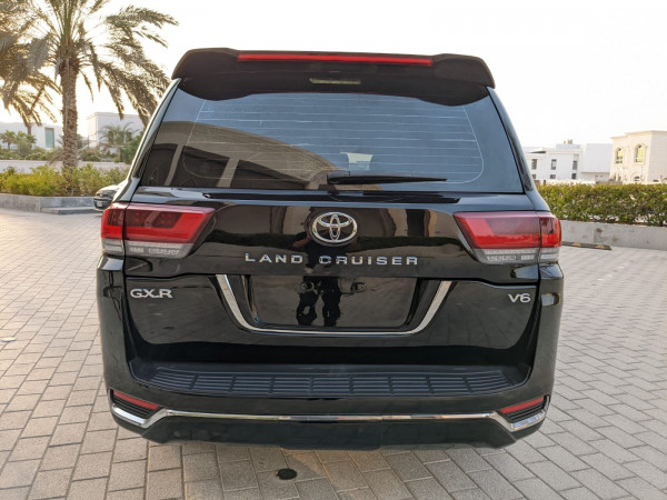 Toyota Land Cruiser 2014/ Black LHD Petrol AT SUV 4WD view 31