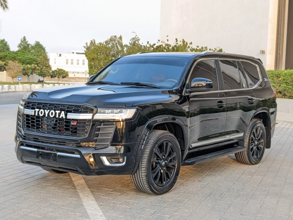 Toyota Land Cruiser 2014/ Black LHD Petrol AT SUV 4WD view 34