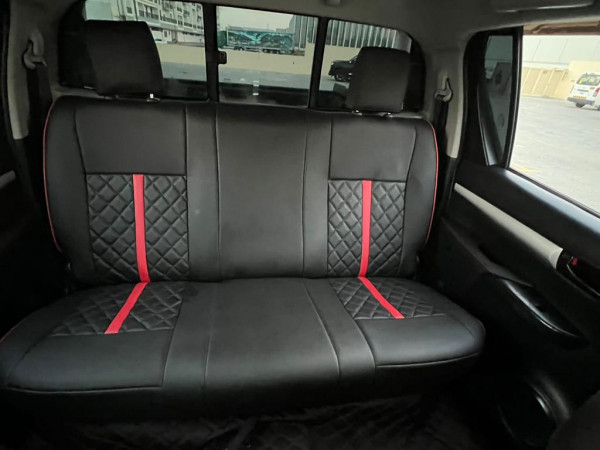 Toyota Hilux 2018  Black LHD Petrol AT Pickup 4WD view 6
