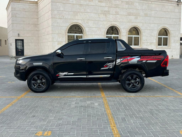 Toyota Hilux 2018  Black LHD Petrol AT Pickup 4WD view 13