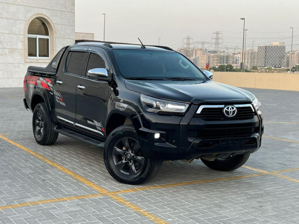 Toyota Hilux 2018  Black LHD Petrol AT Pickup 4WD view 16