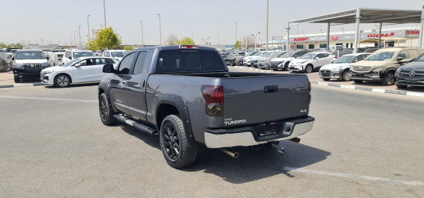 Toyota Tundra 2012/ Grey LHD Petrol AT Pickup 4WD view 12