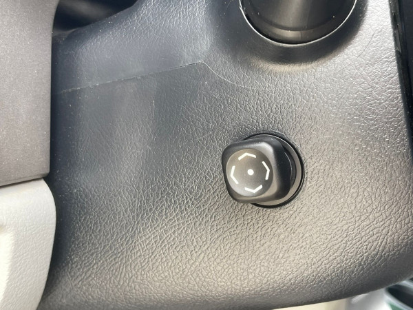 Toyota Tundra 2012/ Grey LHD Petrol AT Pickup 4WD view 23