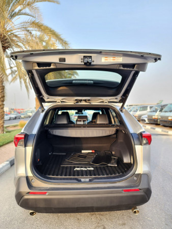 Toyota RAV 4 2019  Silver LHD Petrol AT SUV Crossover 2WD view 12