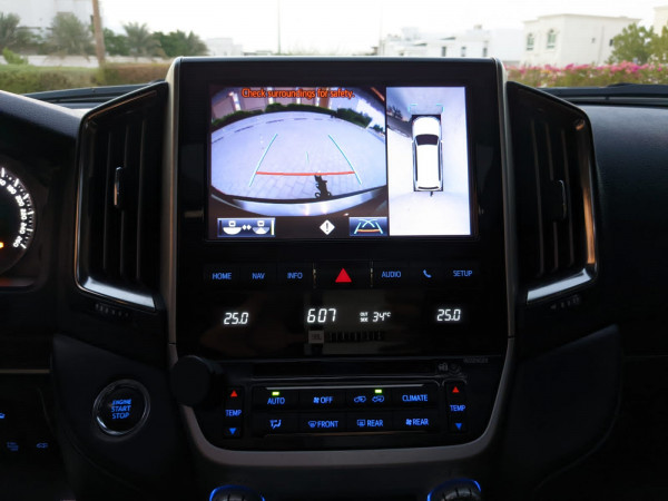 Toyota Land Cruiser 2016  Black LHD Petrol AT SUV 4WD view 21